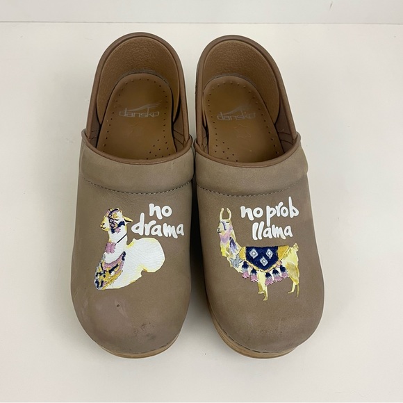 Dansko Women’s Twin Pro Llama Clog Embroidered Llama EU 37 / US 6.5 - 7 - Picture 1 of 16